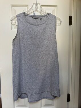 Athleta Gray Sleeveless Tunic Tank Top